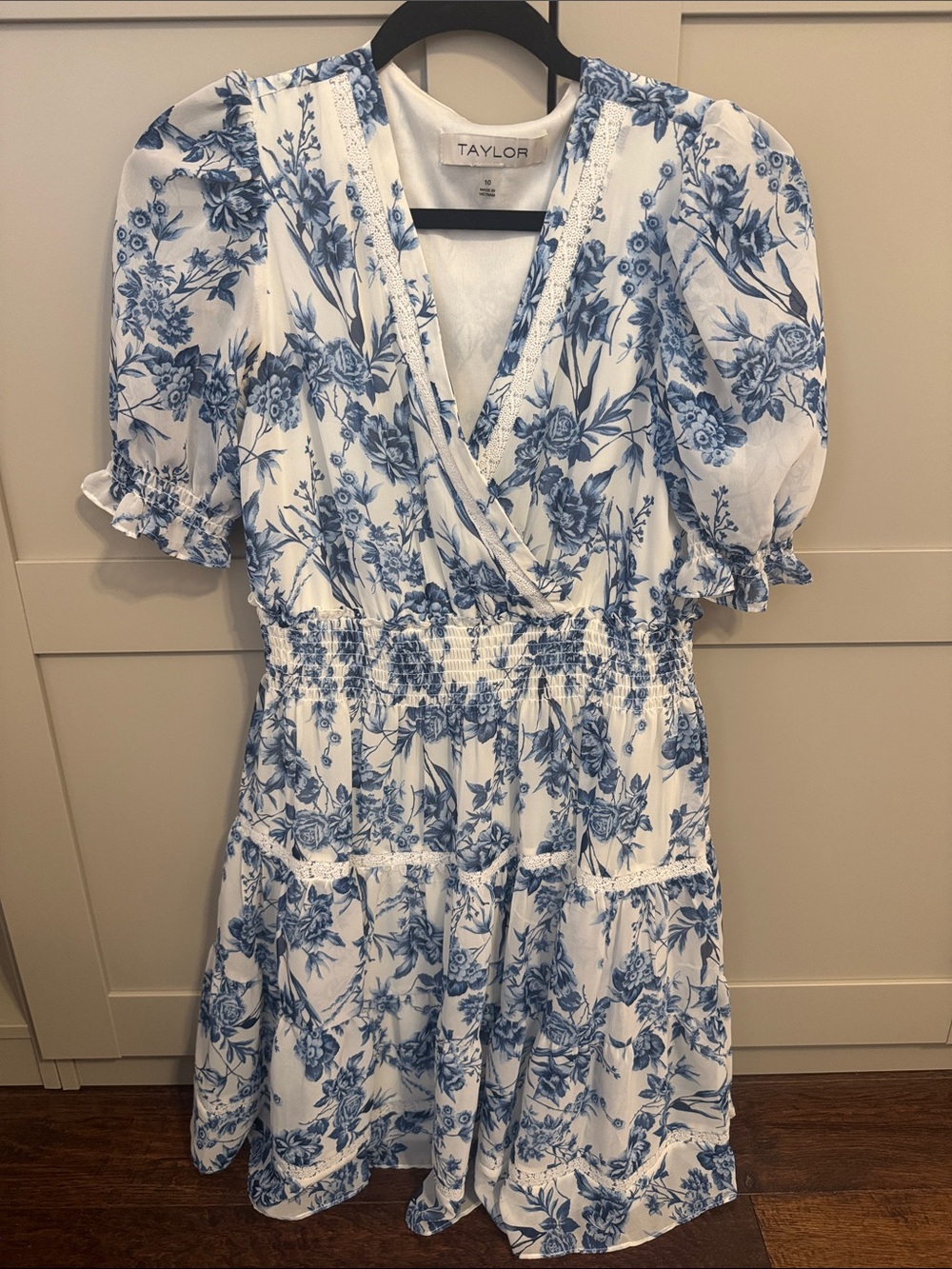 Taylor Dress with white and Blue Floral Print